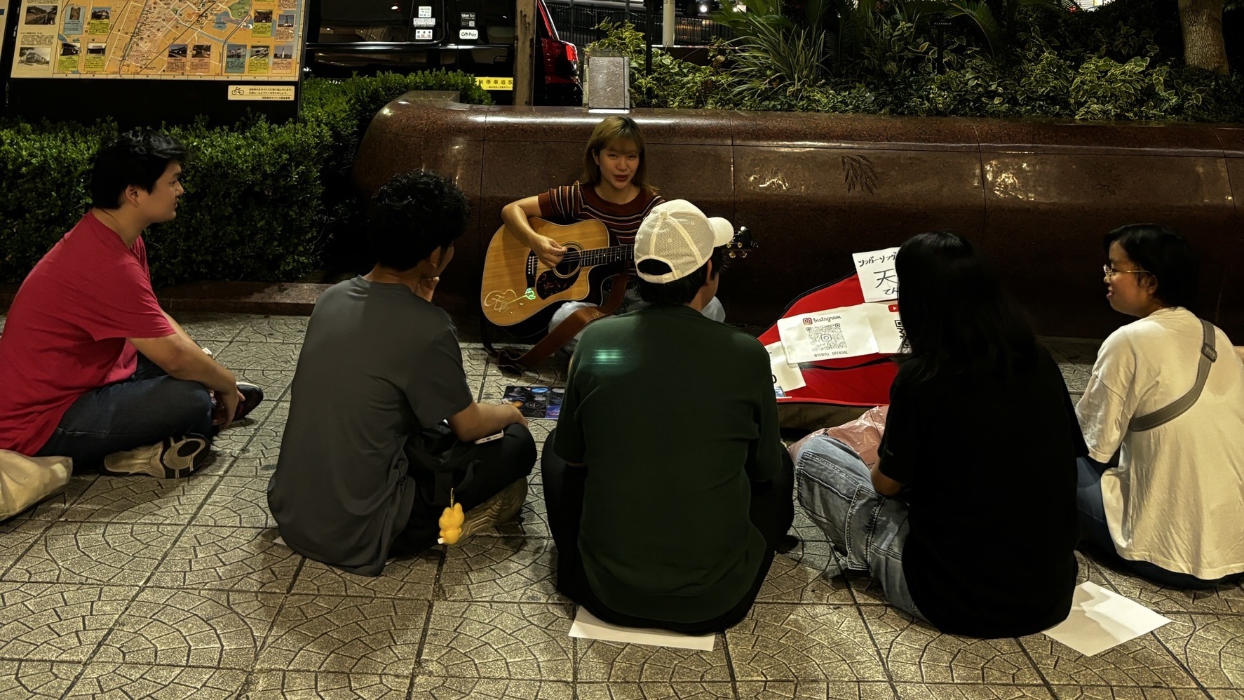 路上ライブの様子